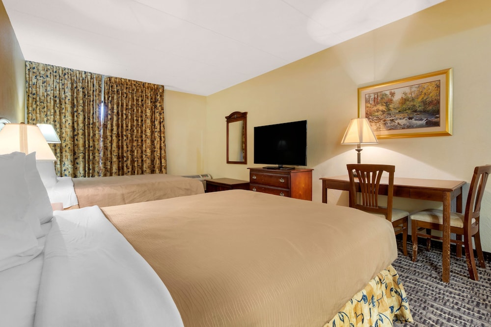 Suburban Extended Stay Warner Robins 17/35