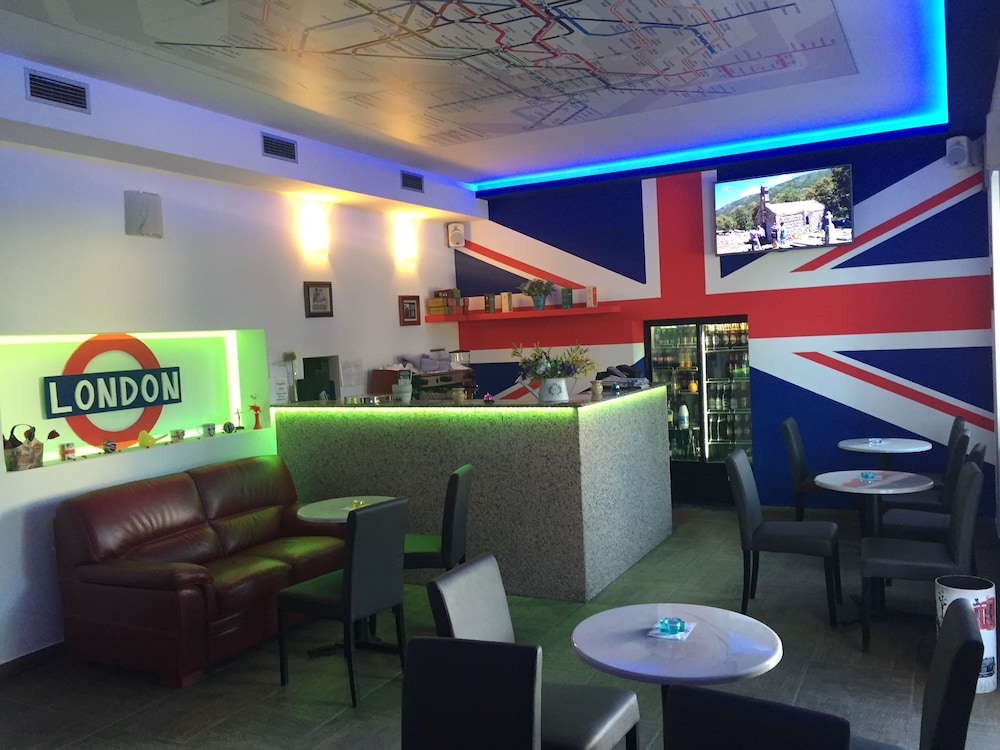 London Rooms Zagreb Airport 34/48