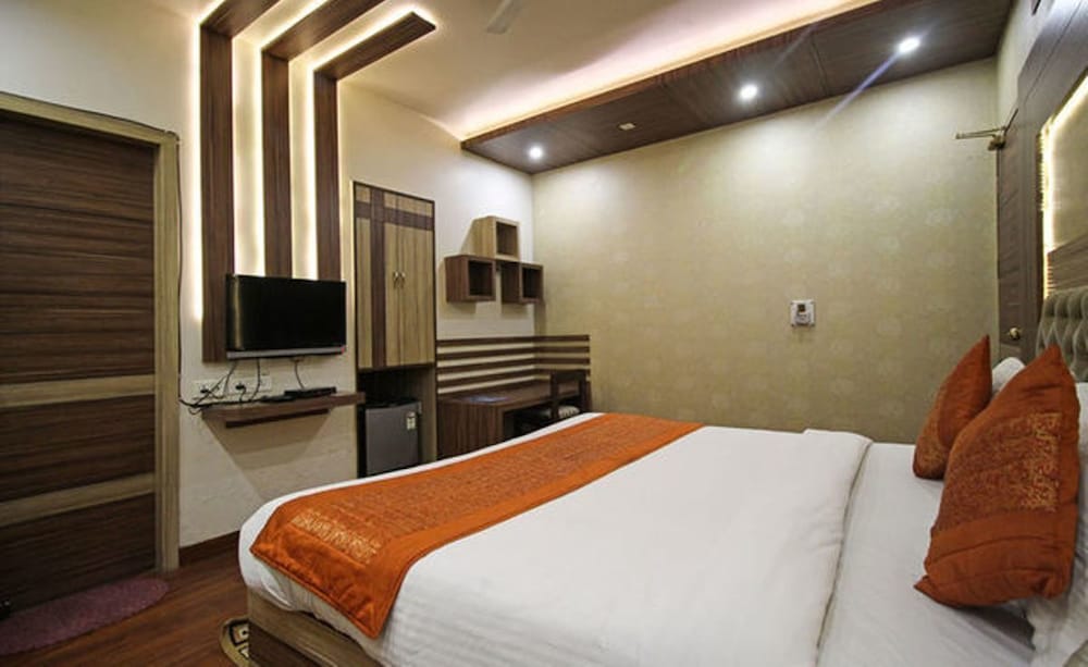 HOTEL CLASSIC 27/34