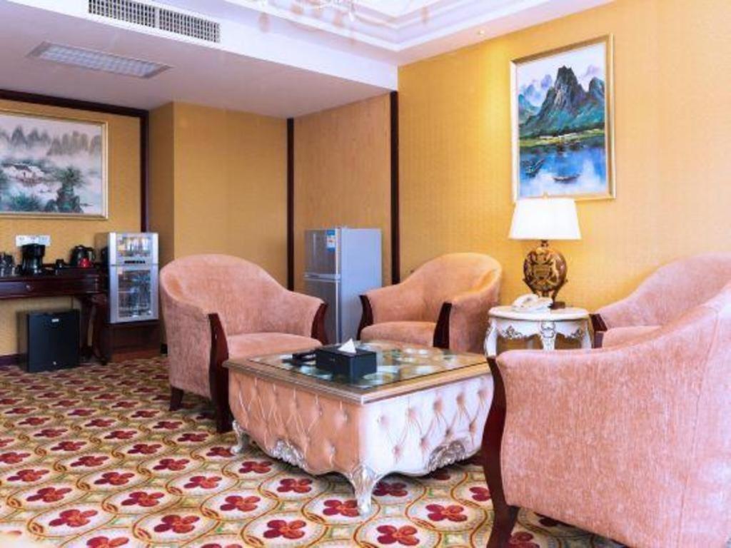 Taishan Bojue Hotel 47/69