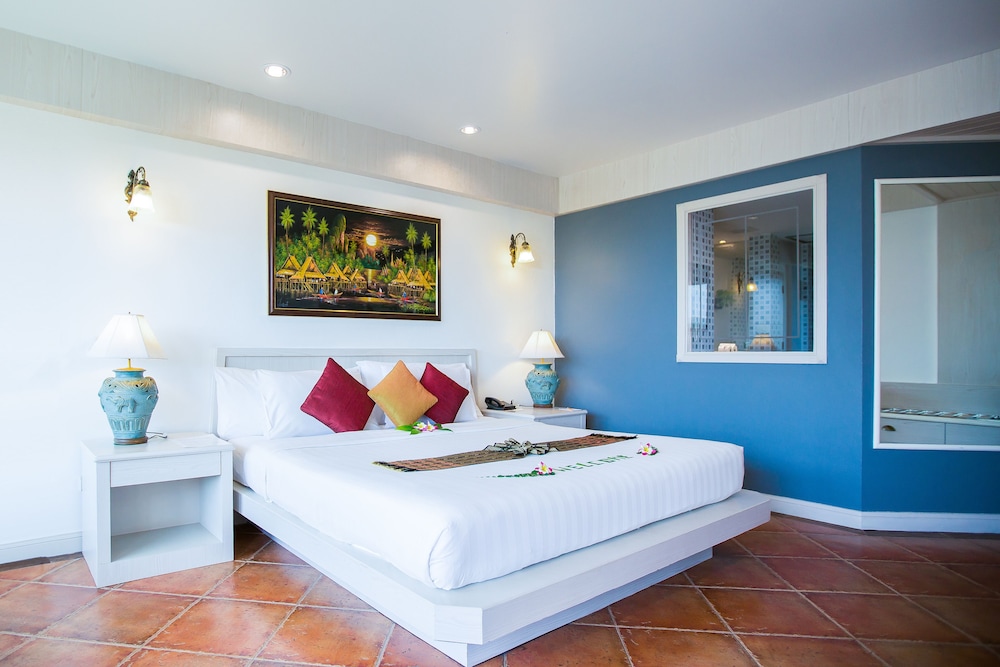 Karon Sea Sands Resort 24/71
