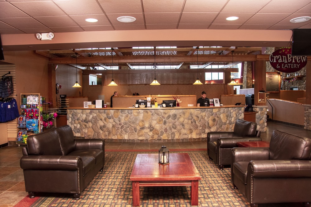 Three Bears Waterpark Resort Near Tomah, an Ascend Collection Hotel 6/50