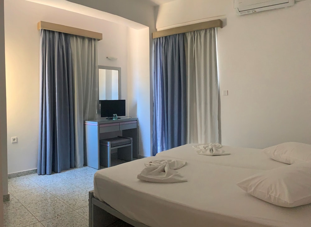 2 BEDROOMS, BASIC, APARTMENT