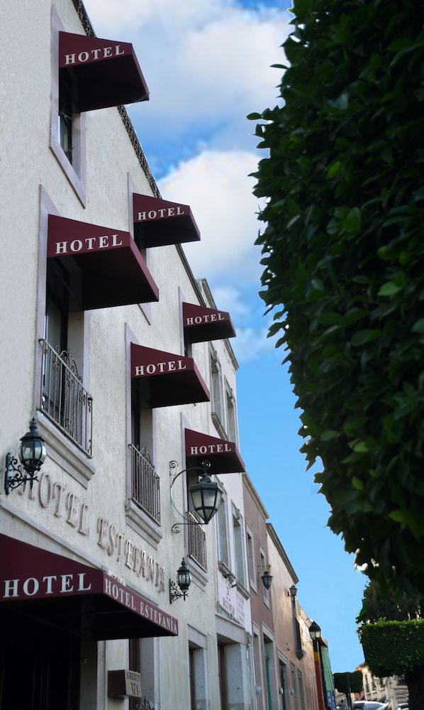 Hotel Estefania 3/45
