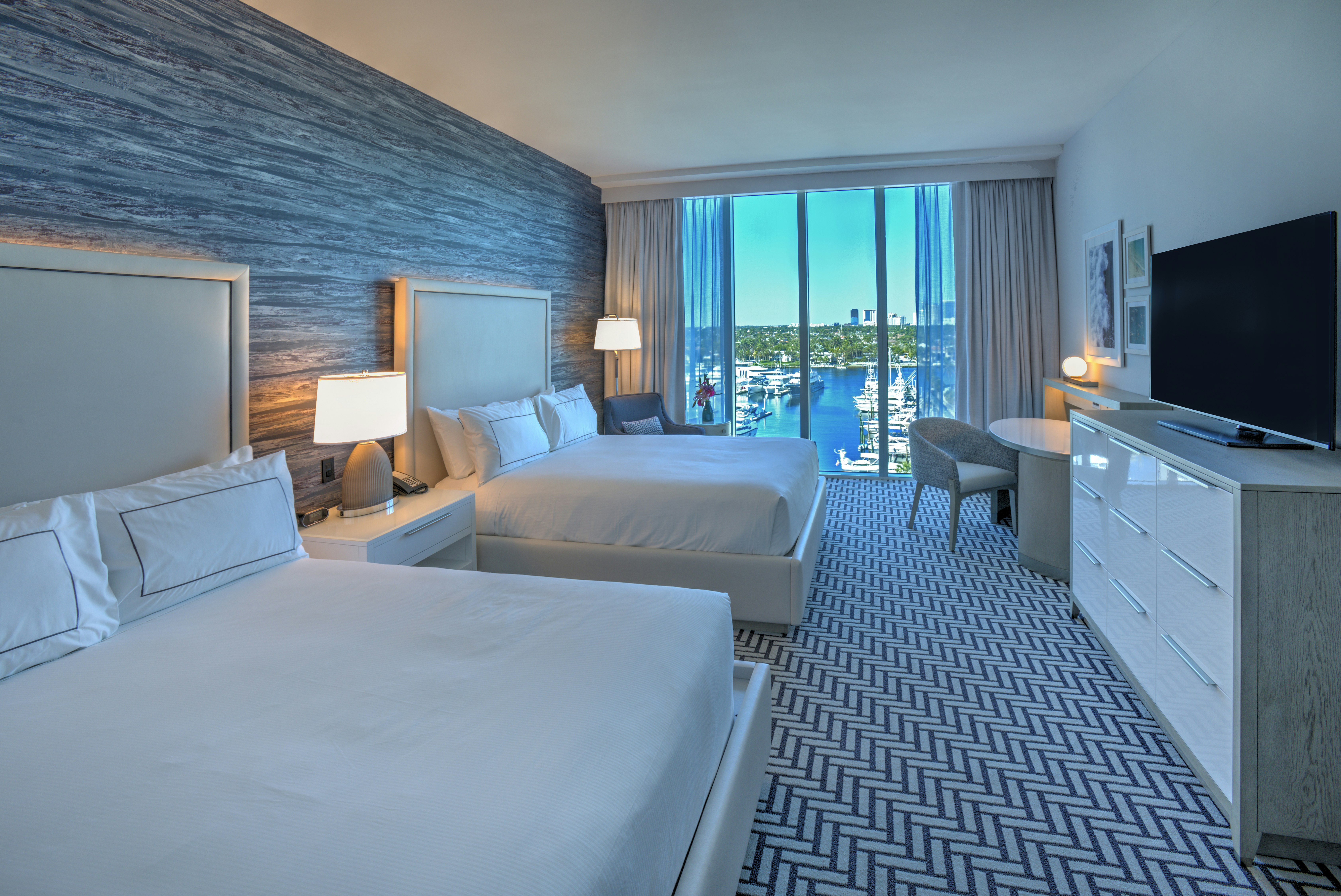 SUNSET, 2 QUEEN BEDS, MARINA VIEW