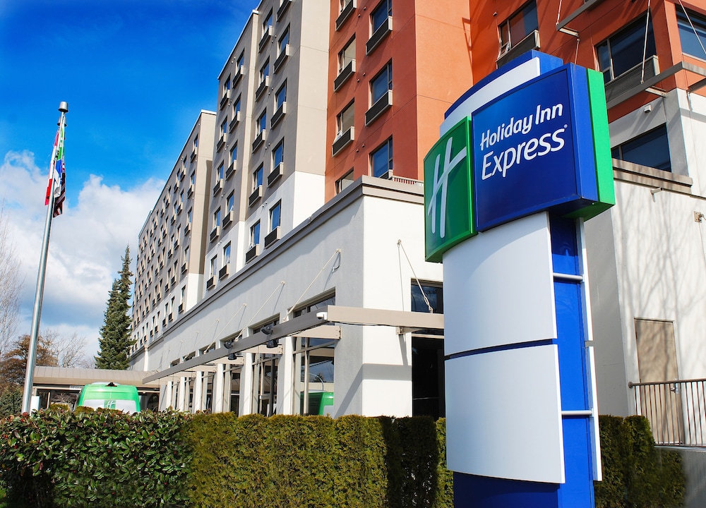 Holiday Inn Express Vancouver Airport Richmond 5/48
