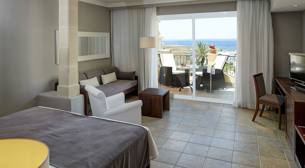 HOTEL VILLA CHIQUITA 32/73