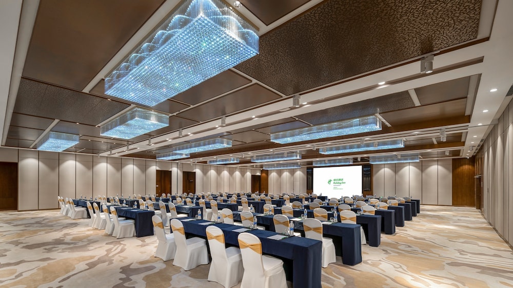 HOLIDAY INN Changchun Jingyue 39/48