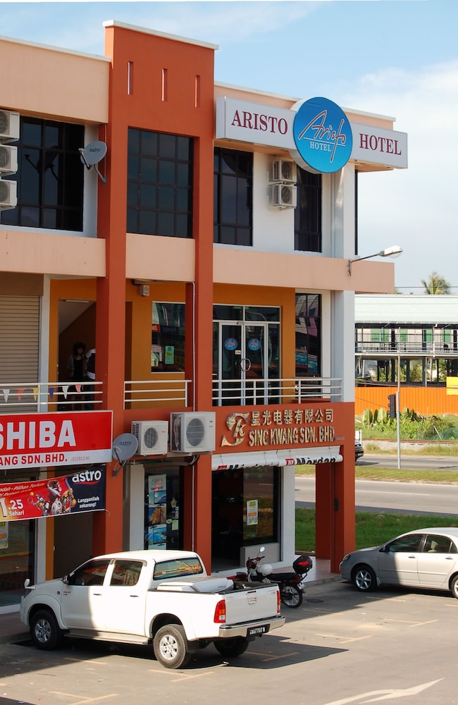 Aristo Hotel At Putatan 3/56