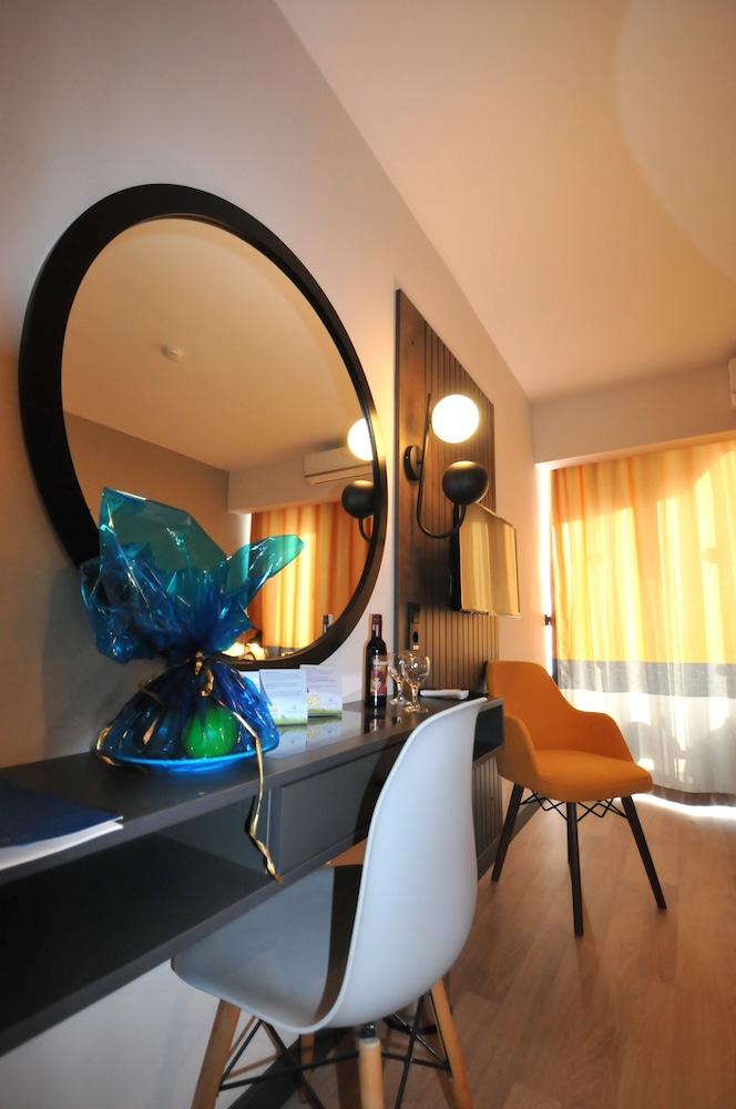 Ramira Joy Hotel 28/40