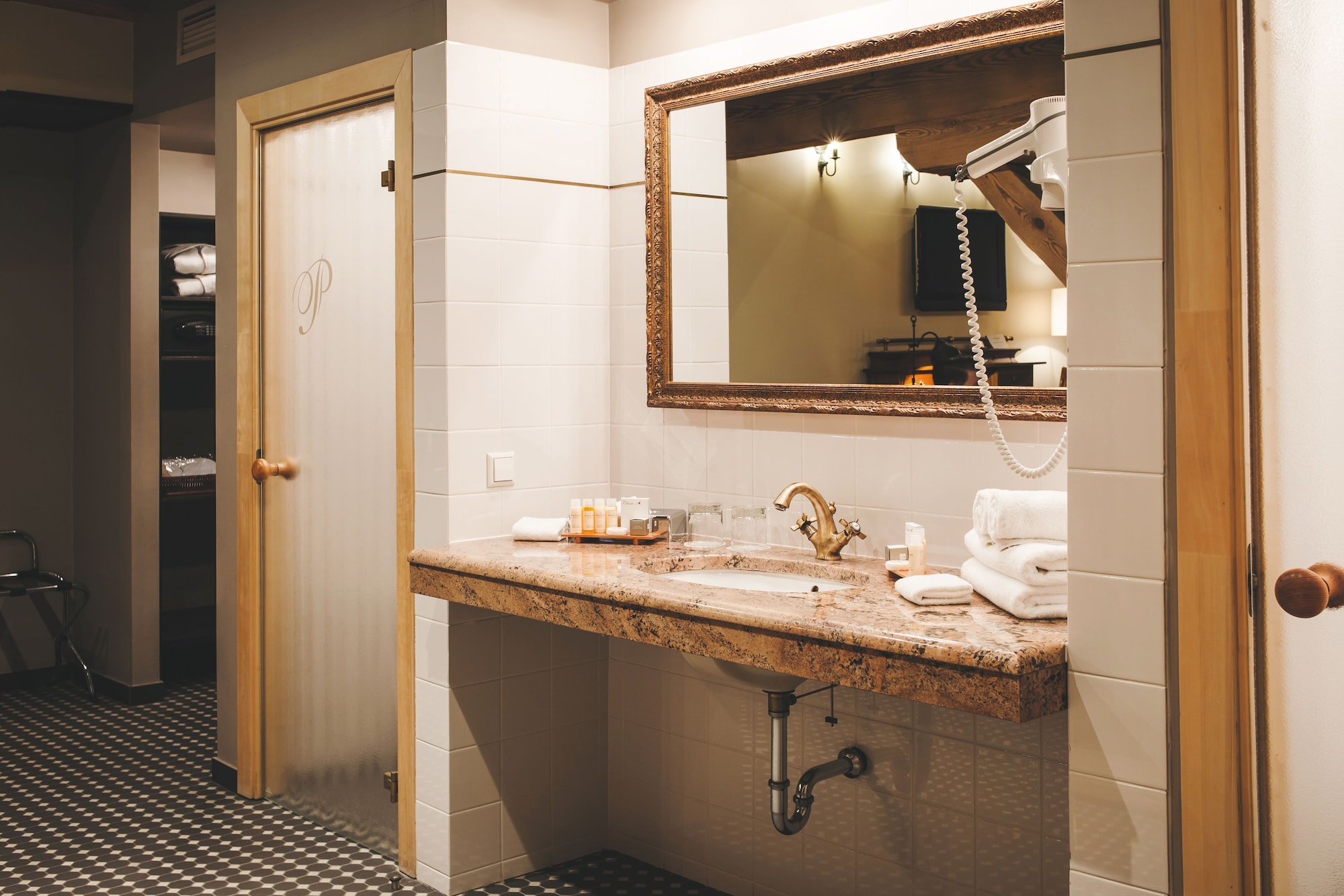 غرفة بريستيج بسرير مزدوج أو سريرين منفصلين، Promenade Hotel 7/7