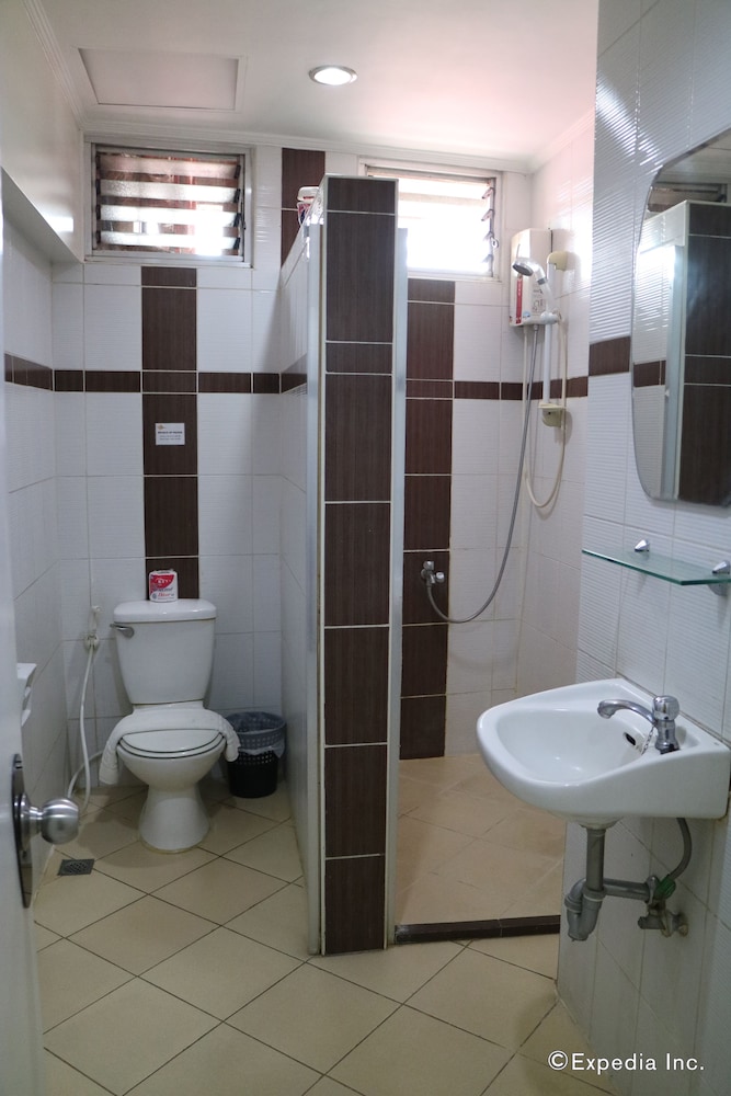 Urban Inn Iloilo 63/65