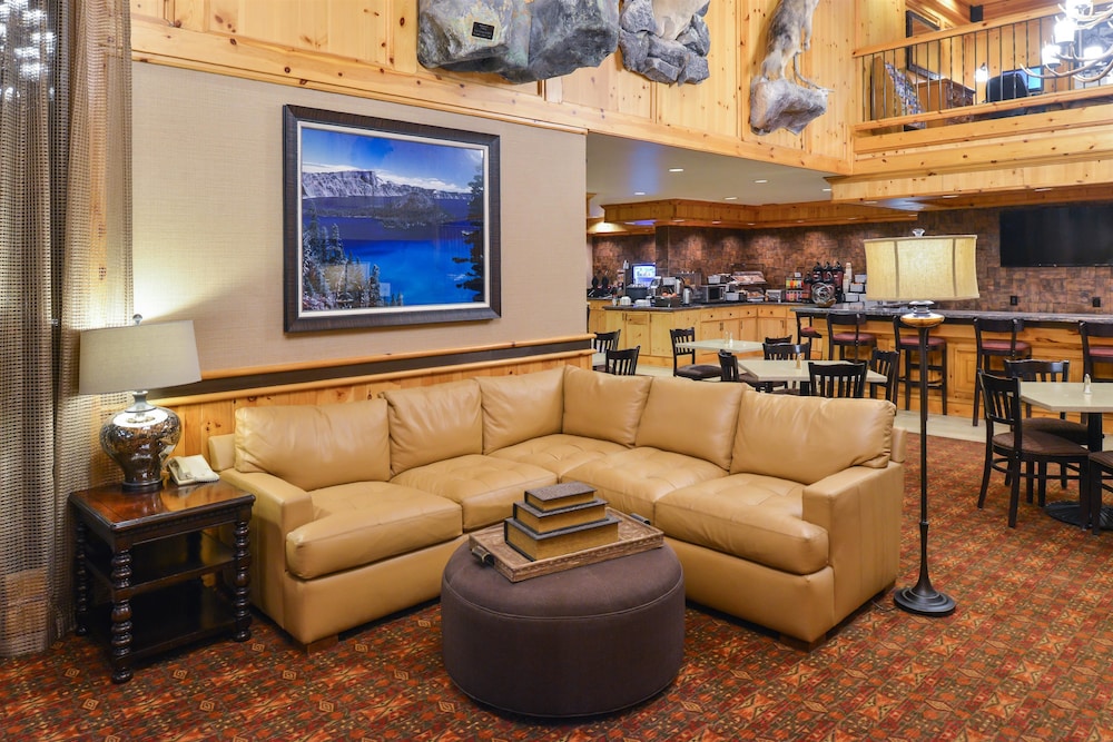 Best Western Plus Olympic Inn 52/73