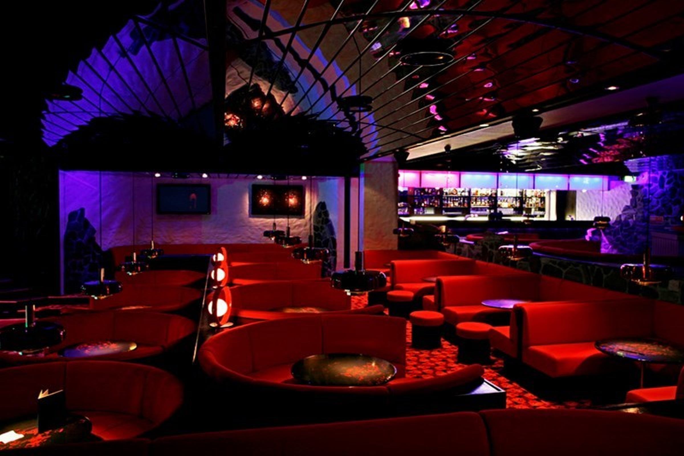 Alexandra Hotel 15/24