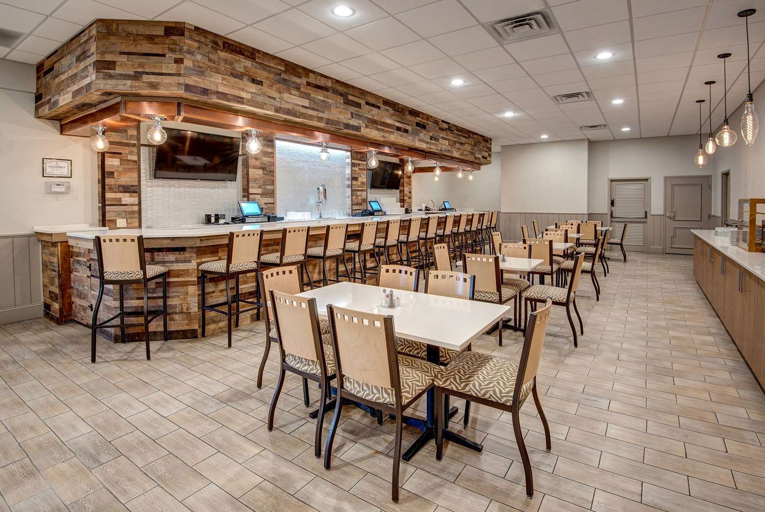 restaurant cafeteria