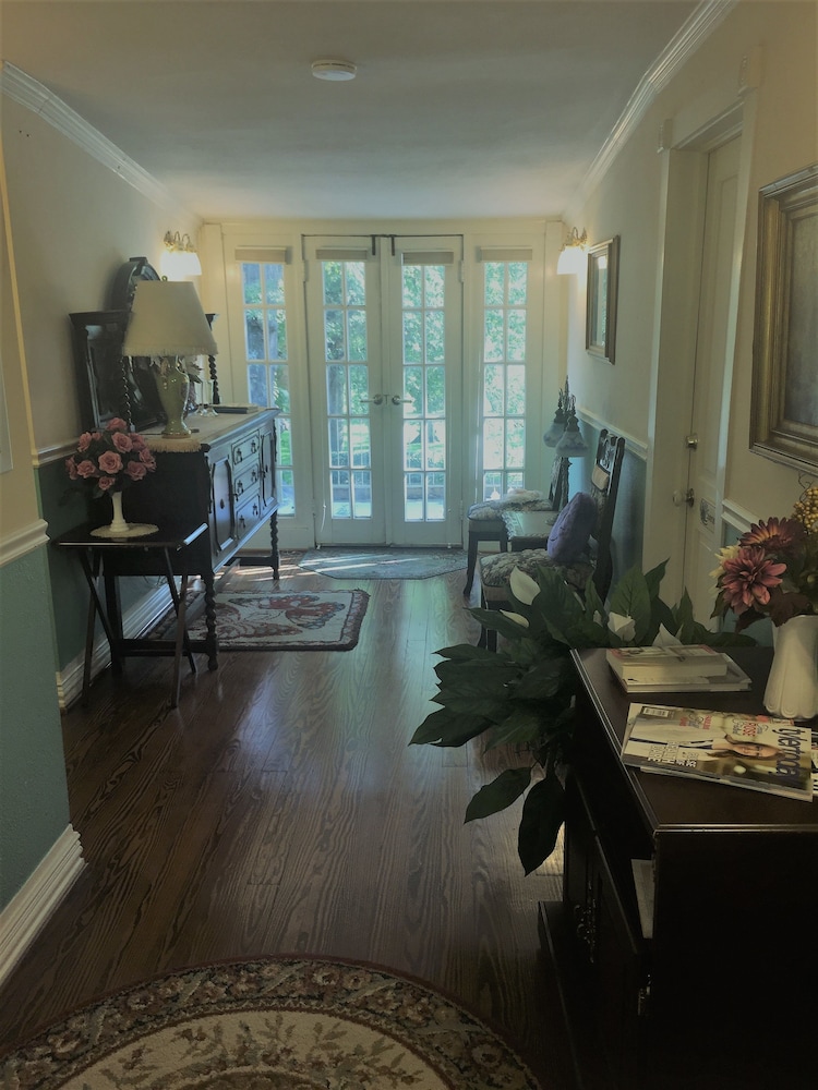 Woldert-Spence Manor 15/29