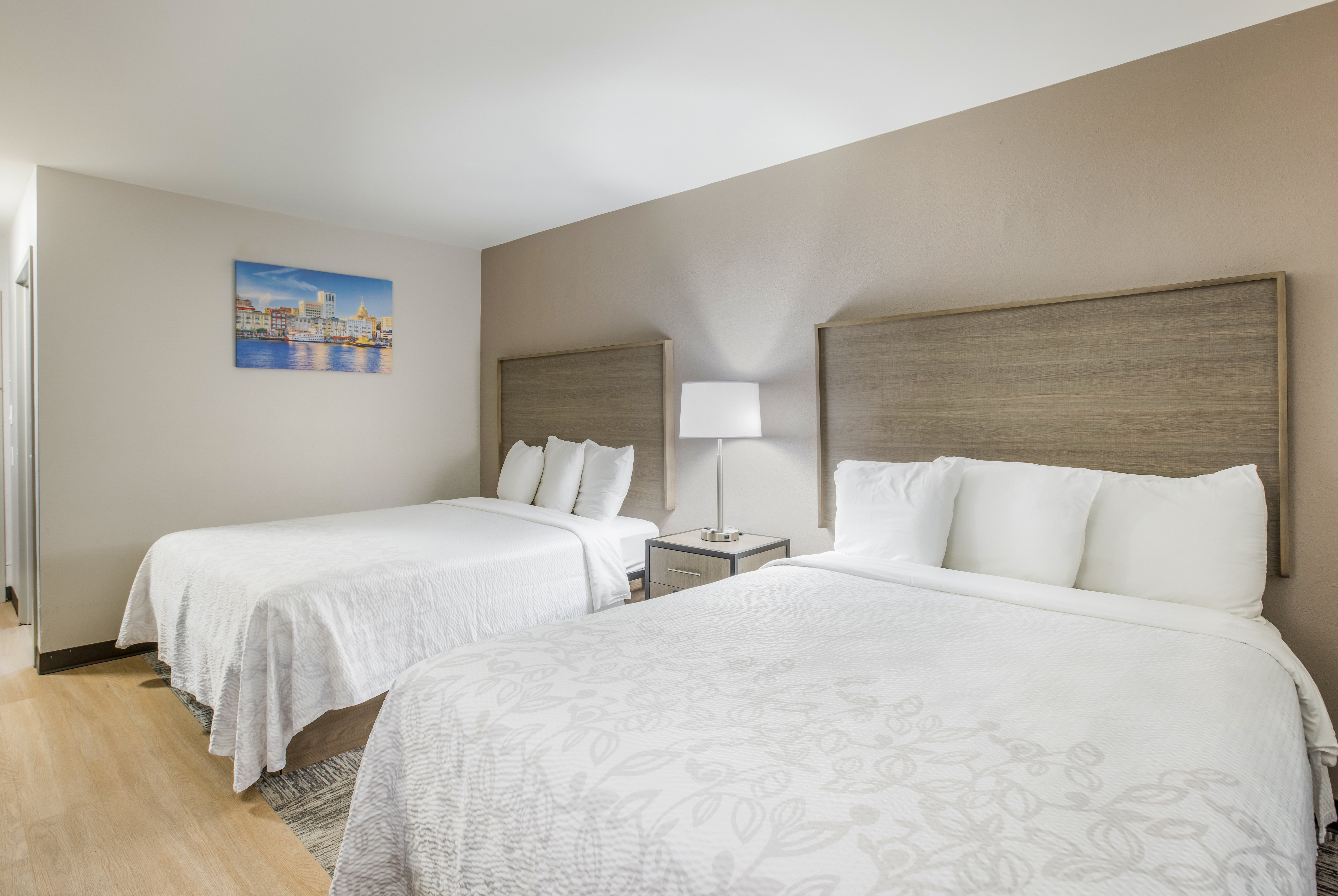 DELUXE, 2 QUEEN BEDS