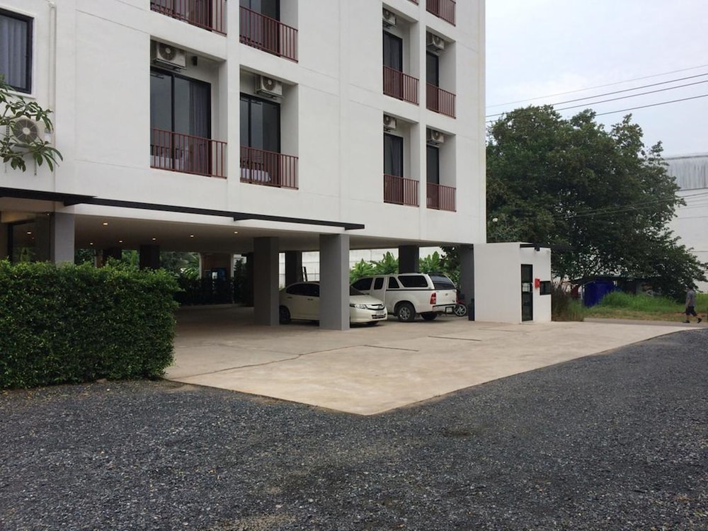 B Boutique Residence 51/59