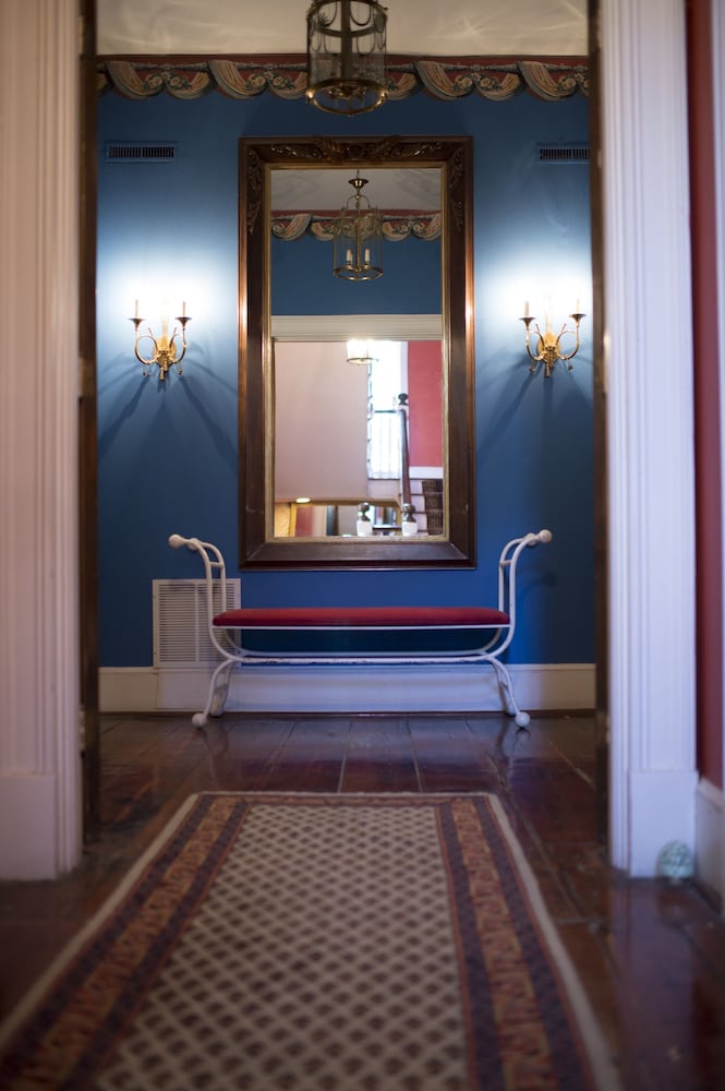 Barksdale House Inn 38/59