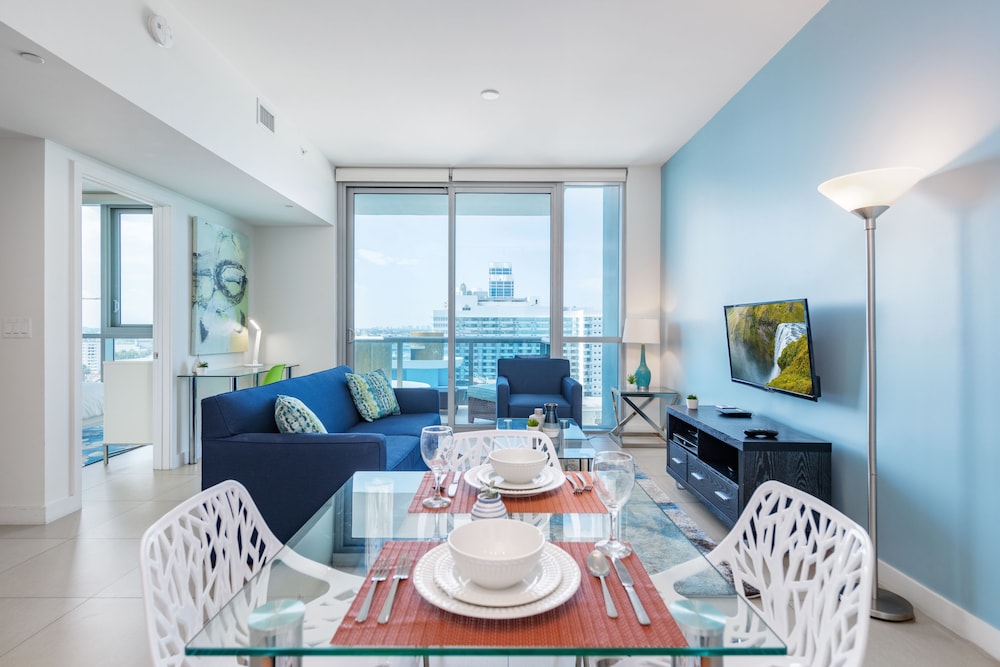 Churchill Suites Monte Carlo Miami Beach 58/76