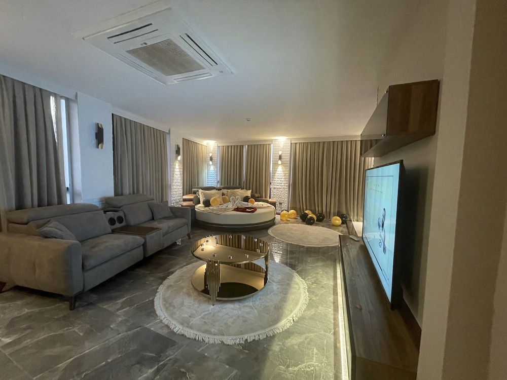 Le Luxe Suites Hotel & Spa 27/50