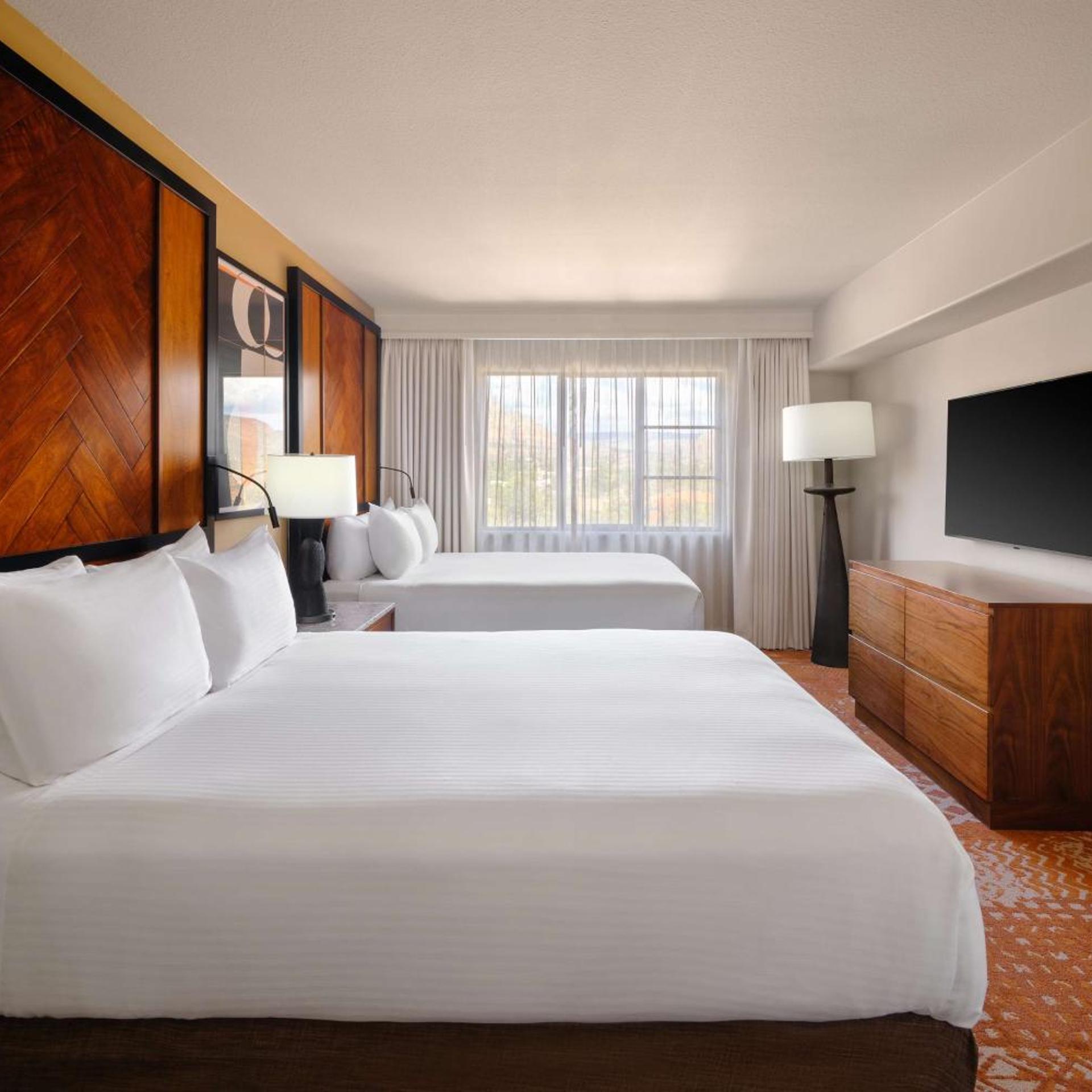 ROOM, 2 QUEEN BEDS, RED ROCK VIEW, BALCONY