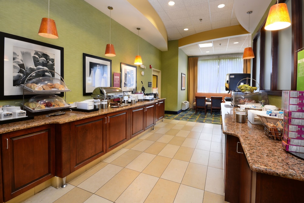 Hampton Inn Roxboro 10/47