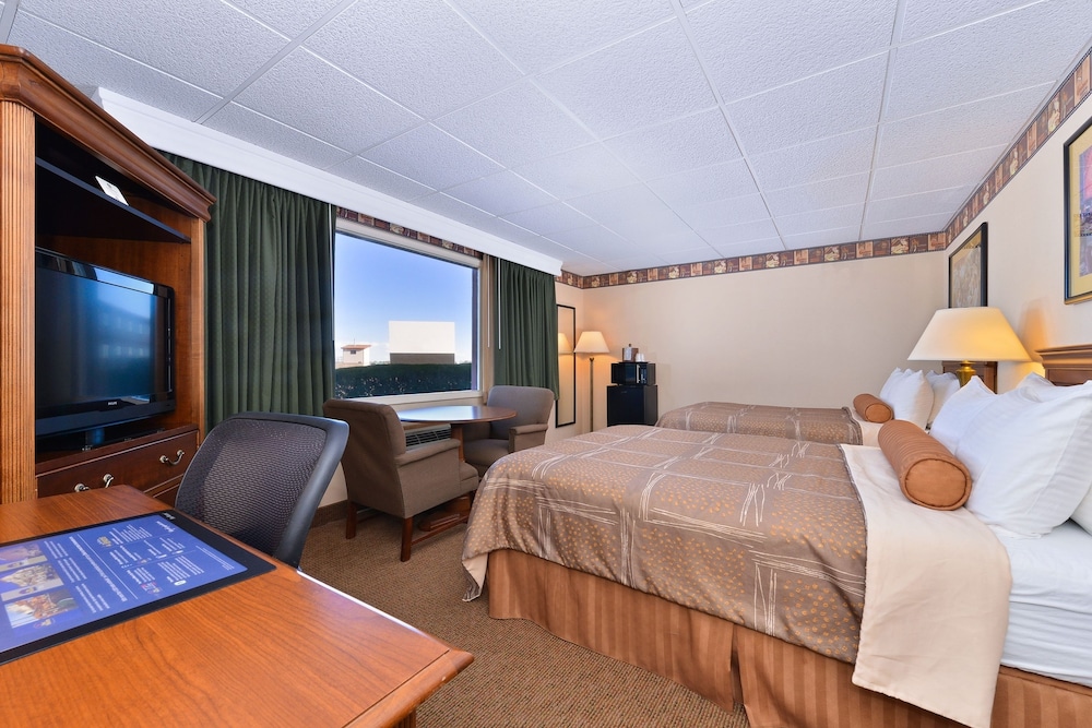 Best Western Movie Manor 10/21