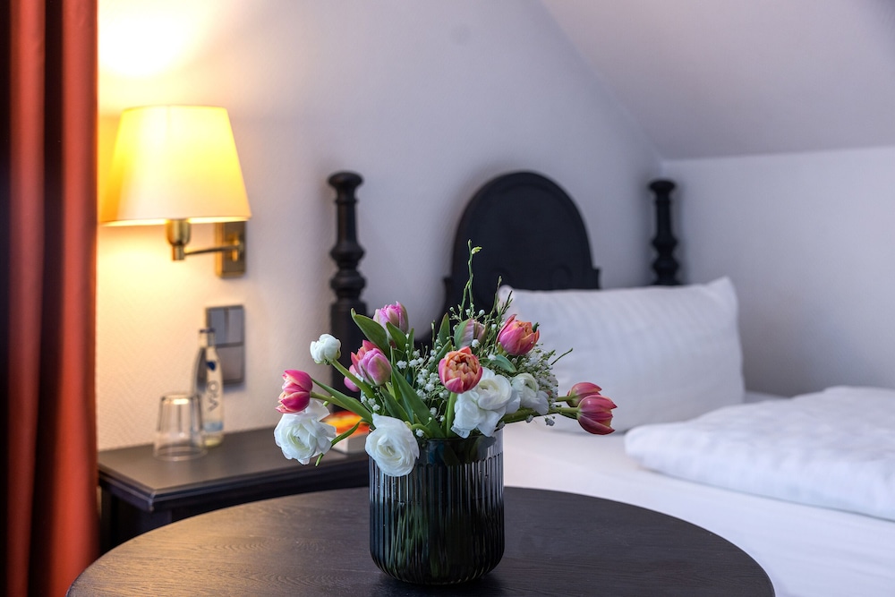 Ff&E Hotel Stadt Gutersloh 12/30