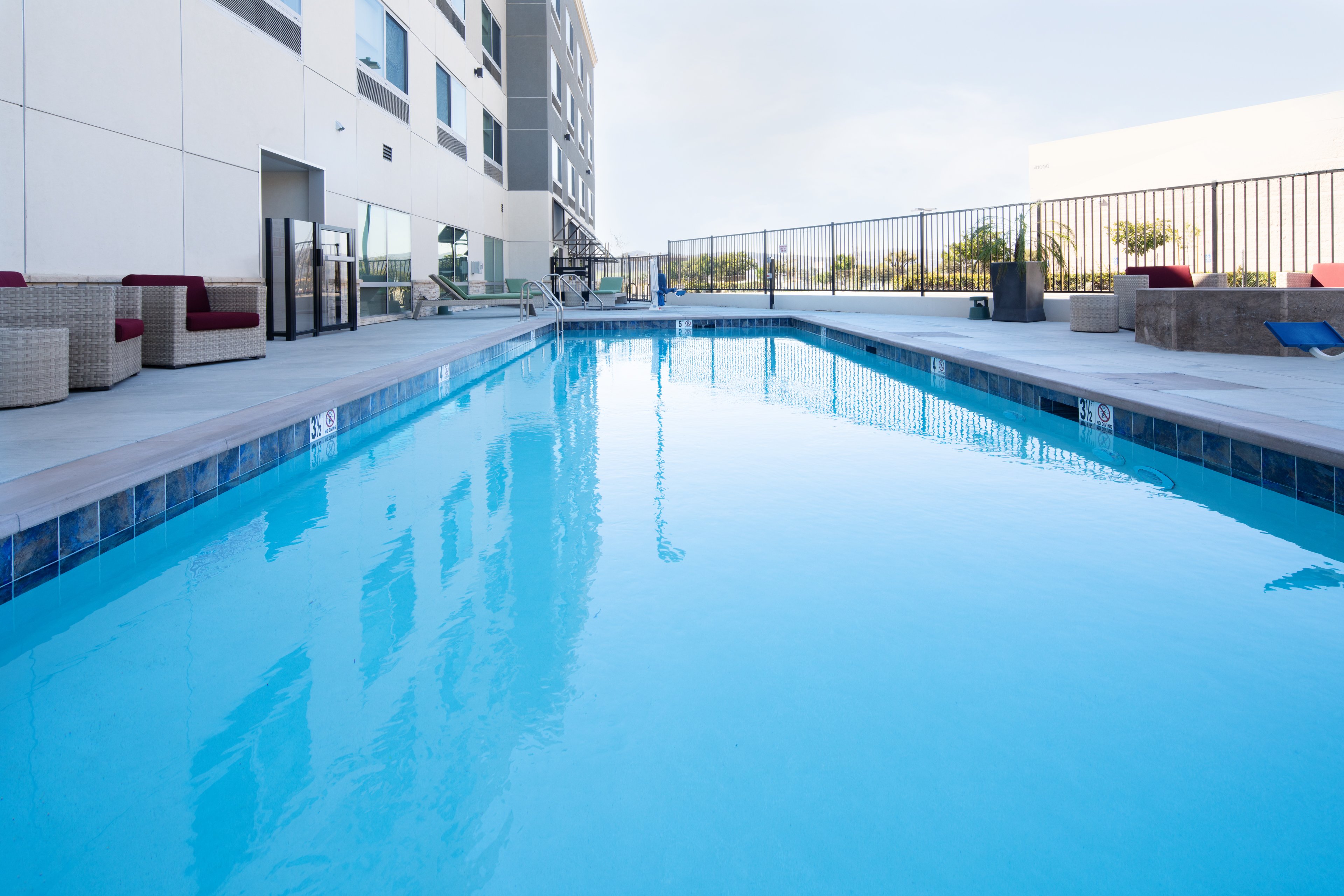 Holiday Inn Express & Suites Murrieta 4/49