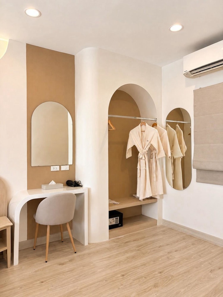 Eurana Boutique Hotel 58/87