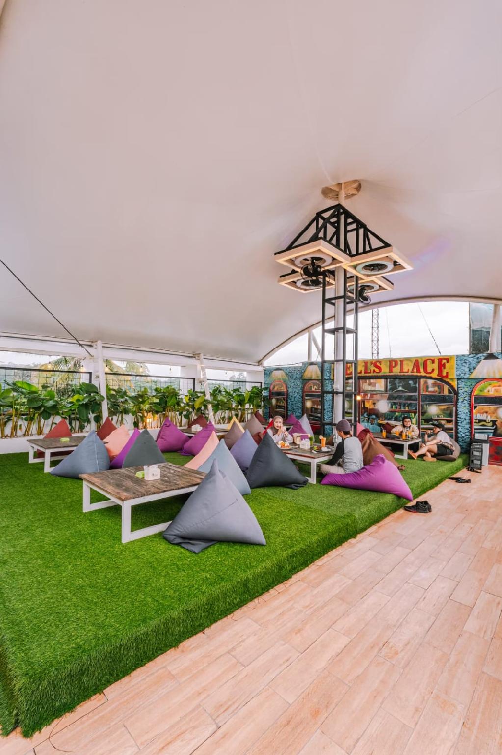 Bells Place Hotel 20/27