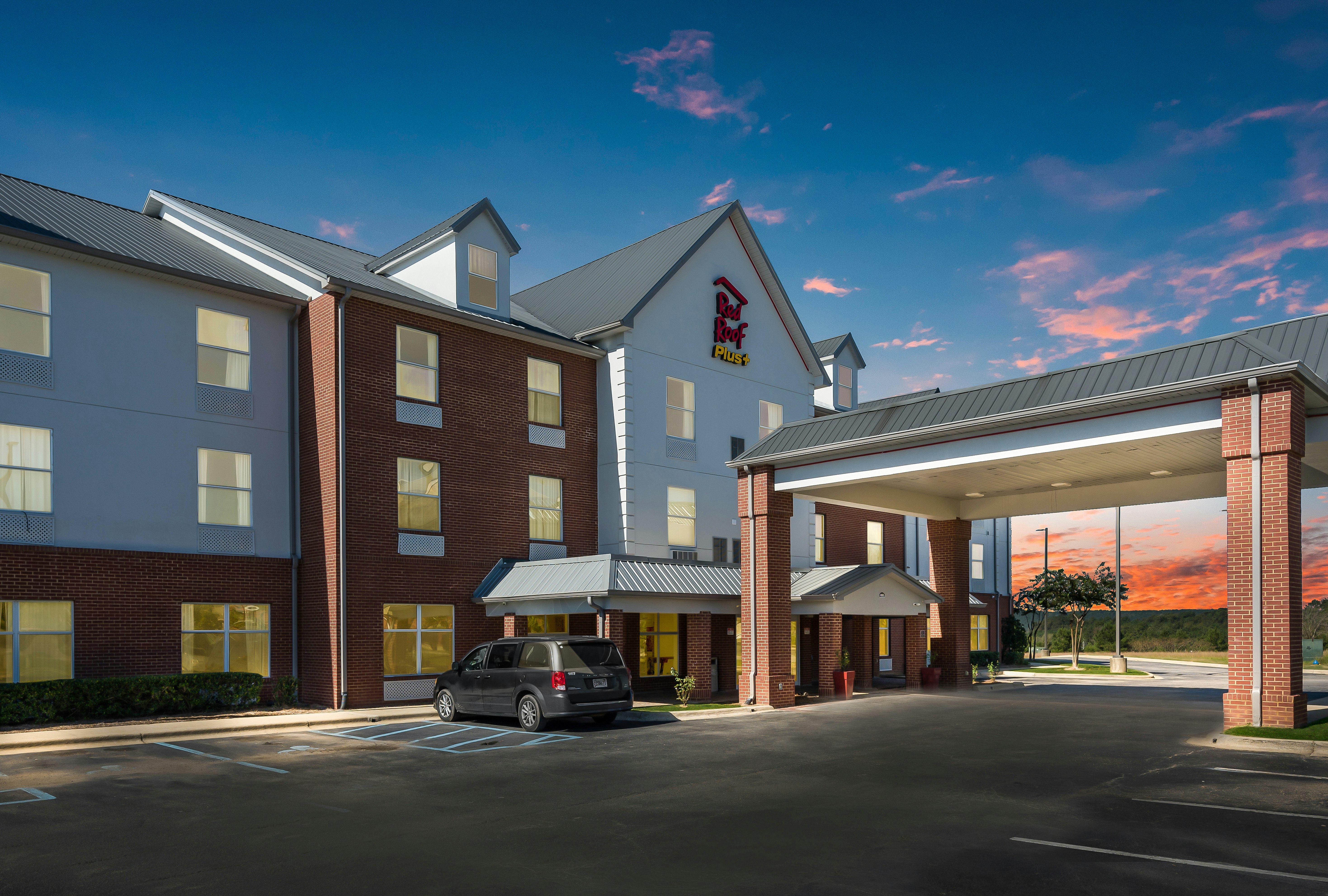 Red Roof Inn PLUS & Suites Birmingham - Bessemer 6/29