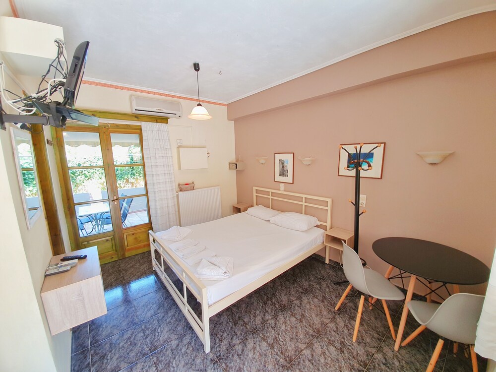 Alexaria Holidays Apartments 19/37