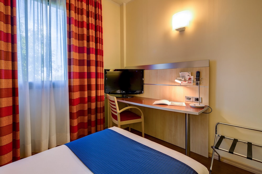 Express Holiday Inn Parma 28/59