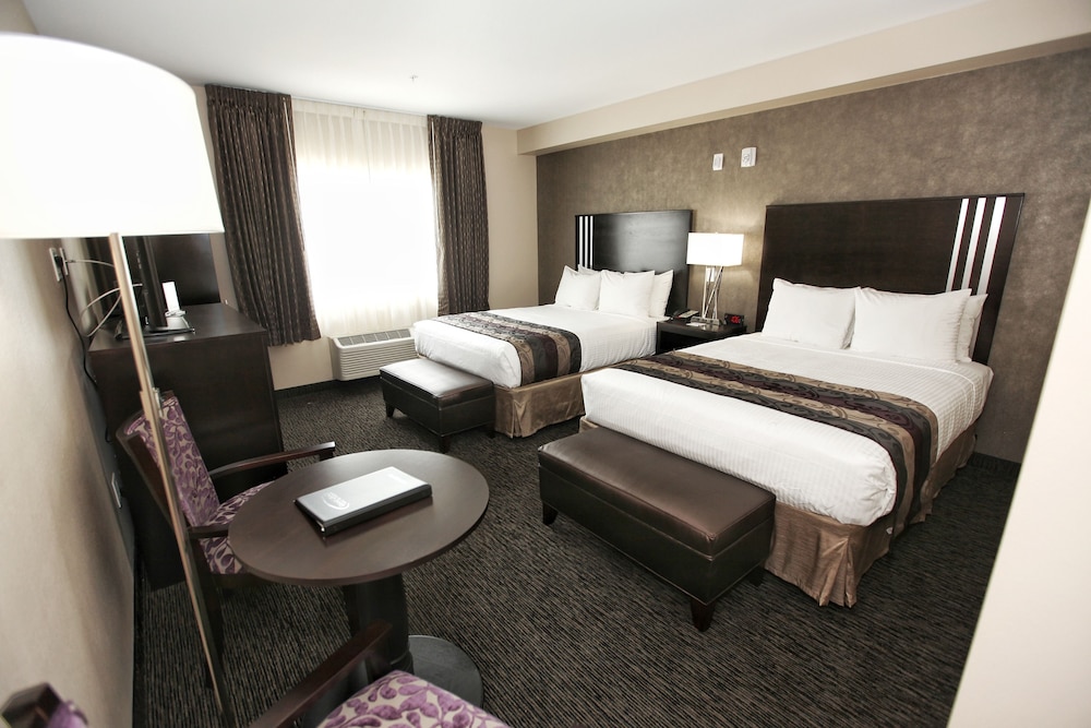 LEGACY, 2 ROOMS, SUITE, ACCESSIBLE