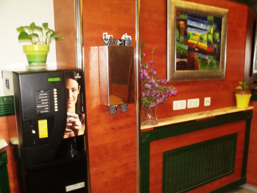 Hotel Ria De Bilbao 2/28