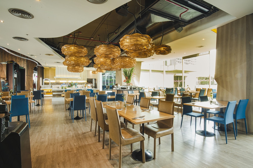 restaurant cafeteria