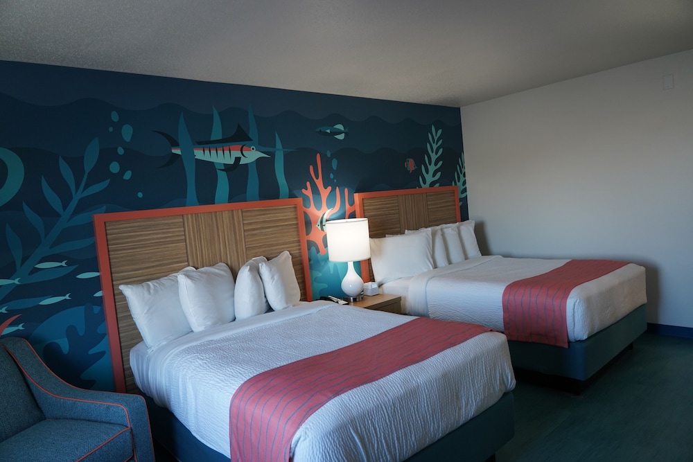 Cedar Points Castaway Bay 18/67