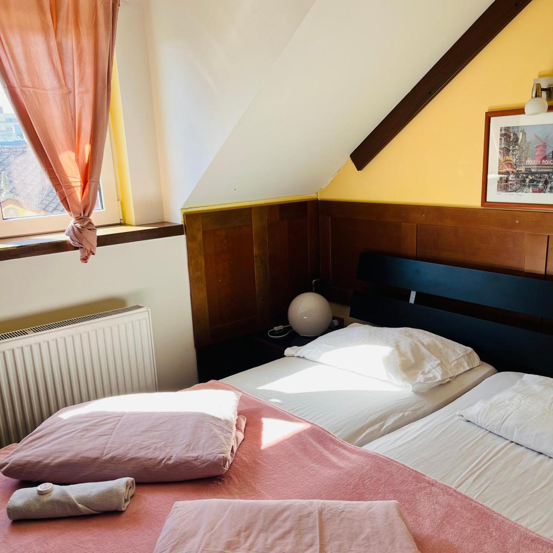 Hotel Clochard 22/56