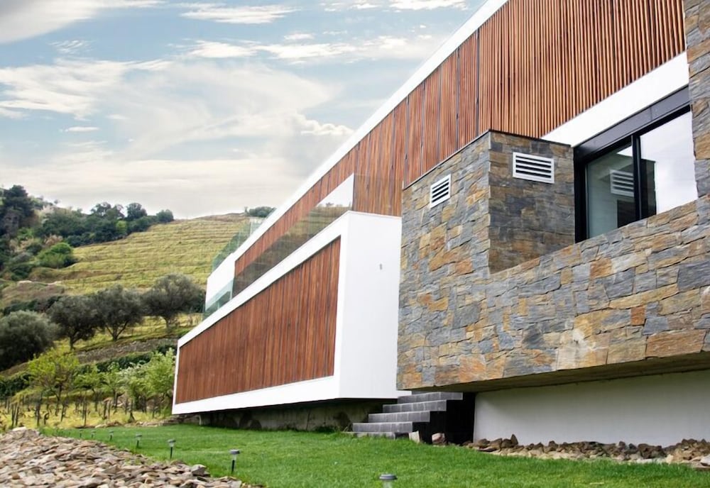 Quinta De Casaldronho Wine Hotel 54/60