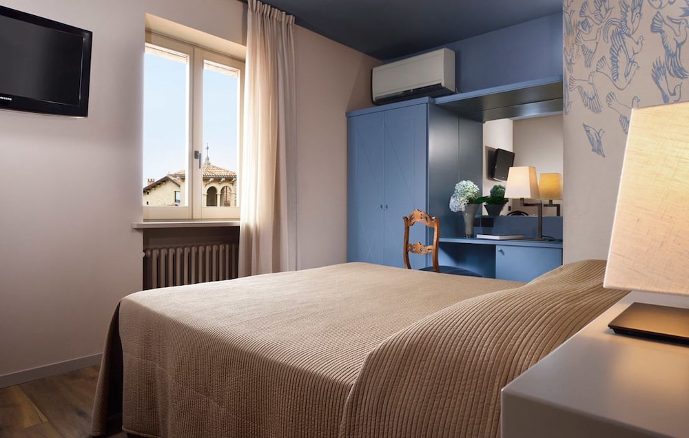 Titano Suites 17/32