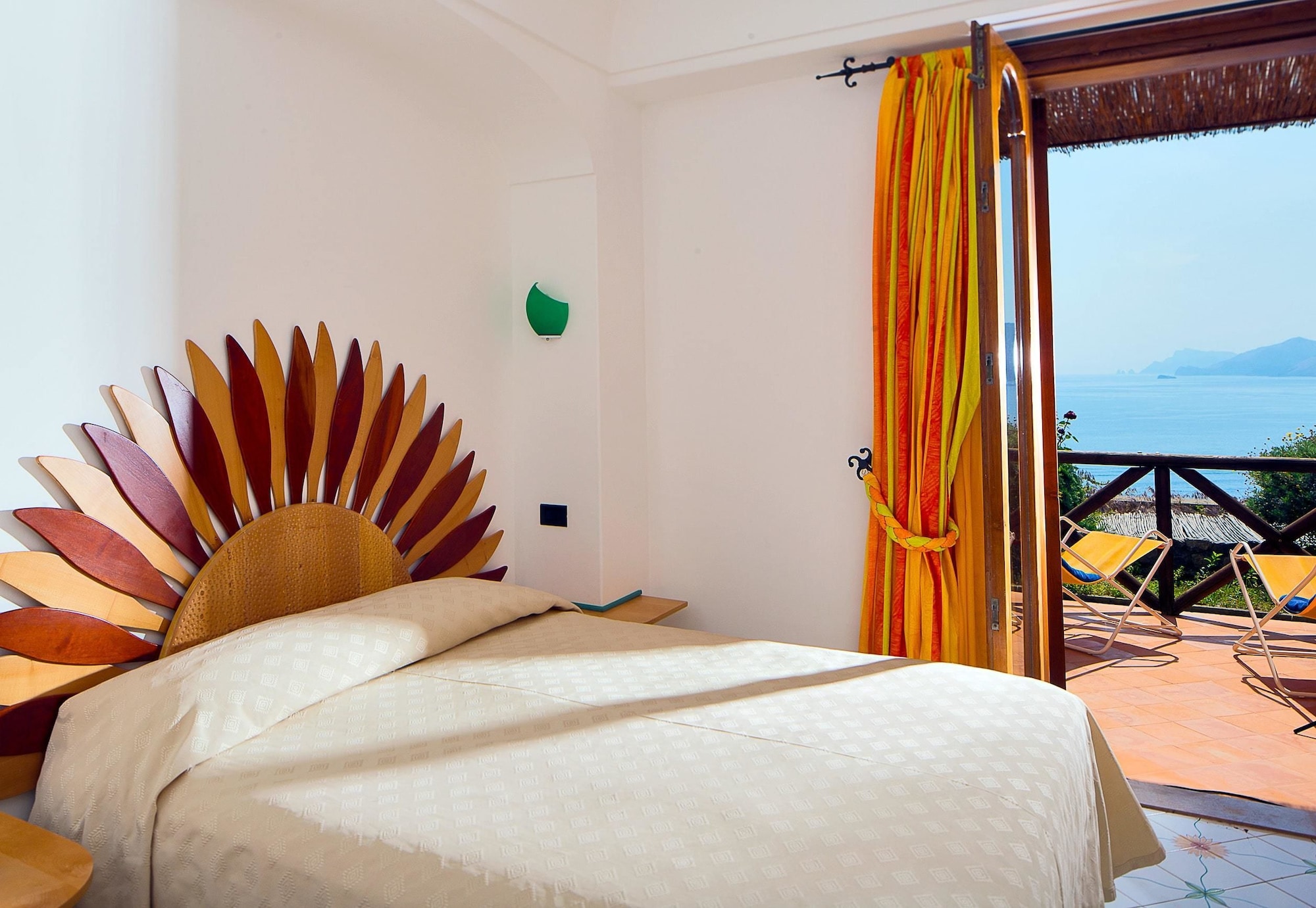 SUPERIOR, DOUBLE BED, SEA VIEW, TERRACE