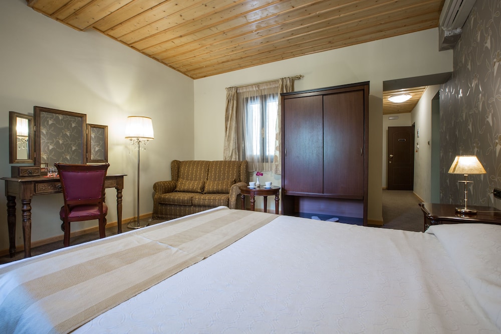 DIAS HOTEL 20/77