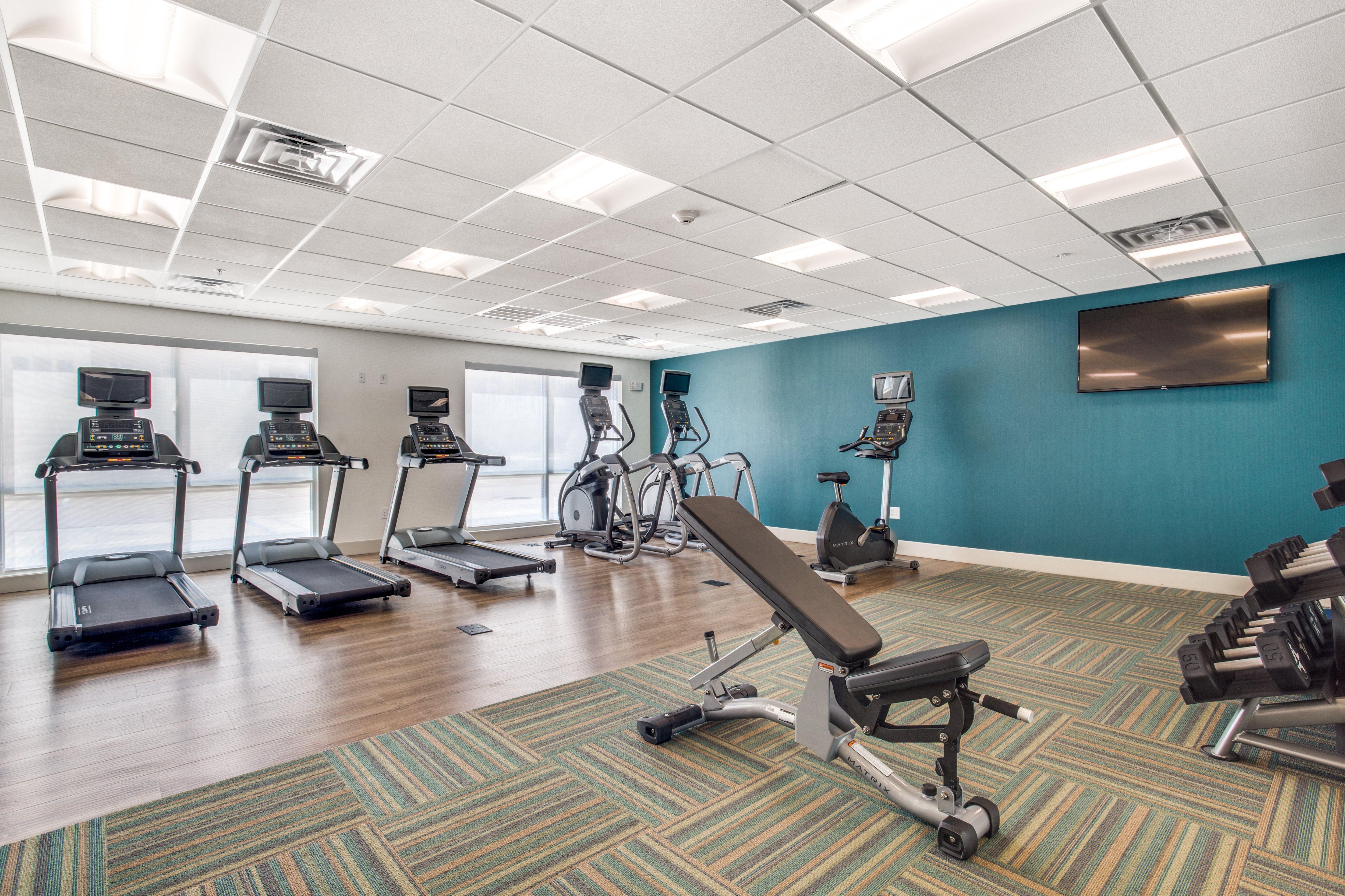 Holiday Inn Express and Suites Denton South 41/71