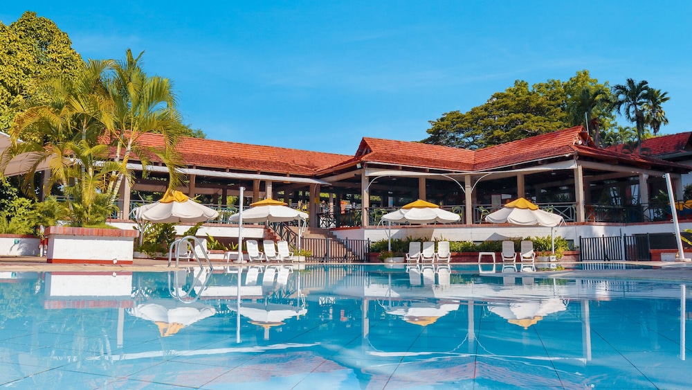 On Vacation Girardot Resort 8/64