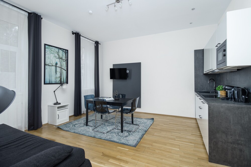 Checkvienna - Apartment Familienplatz 30/50