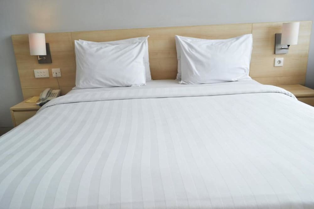 Grand Cakra Hotel 24/52