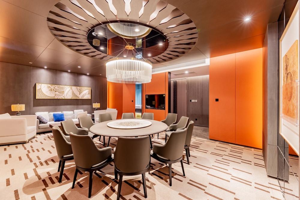Ramada by Wyndham Bayannur 29/33