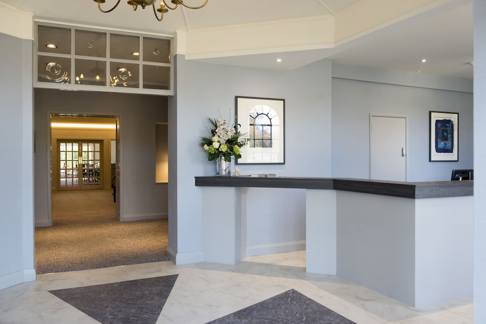 Hawkstone Park Hotel 1/42